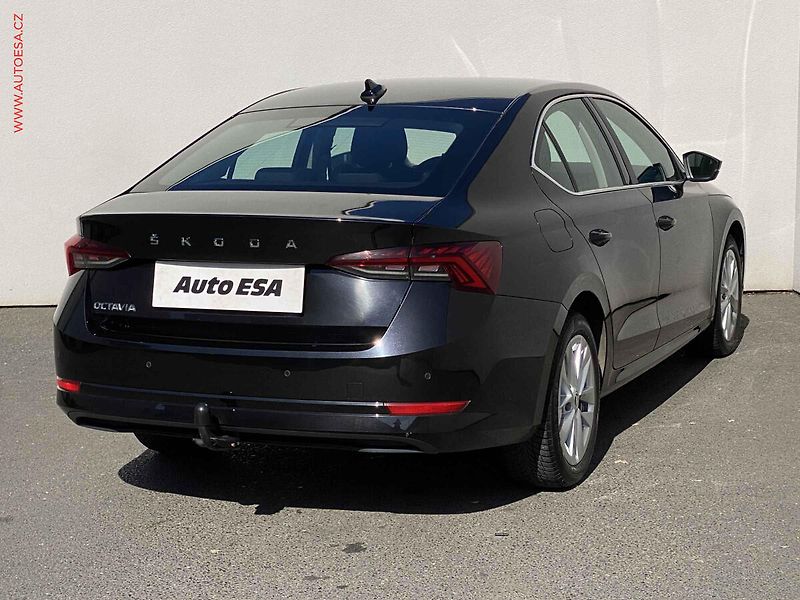 Škoda Octavia (2022) 2.0 TDi, 2.maj,ČR, Style - fotka 4 z 20