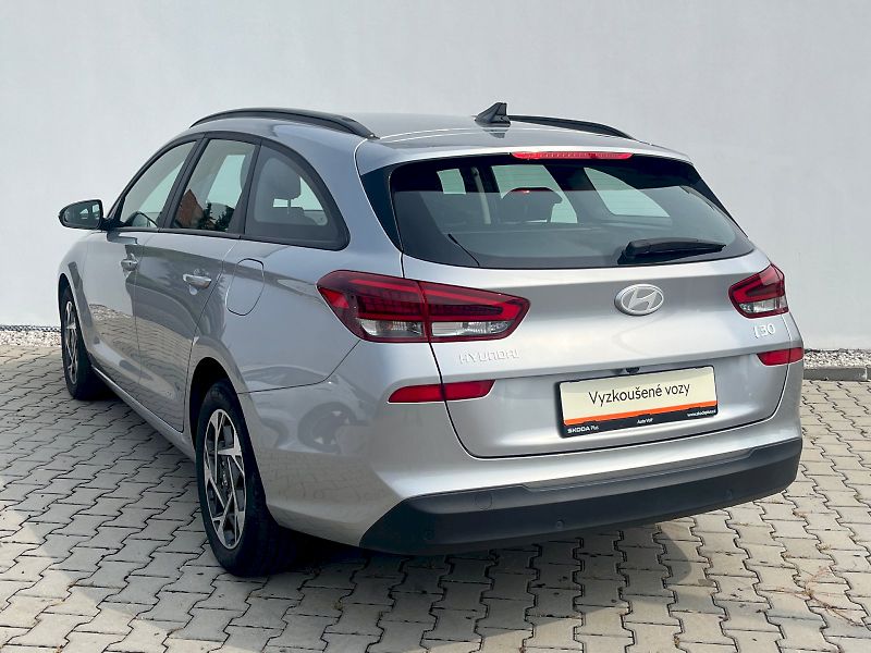 Hyundai i30 (2024) i 30 - fotka 8 z 36