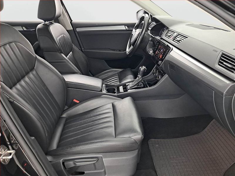 Škoda Superb (2018) 1.6 TDI, Automat, Kůže - fotka 9 z 22