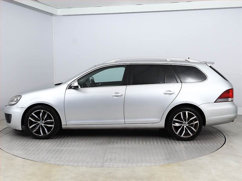 Volkswagen Golf (2011) 1.6 TDI, Serv.kniha, nová STK - fotka 3 z 14