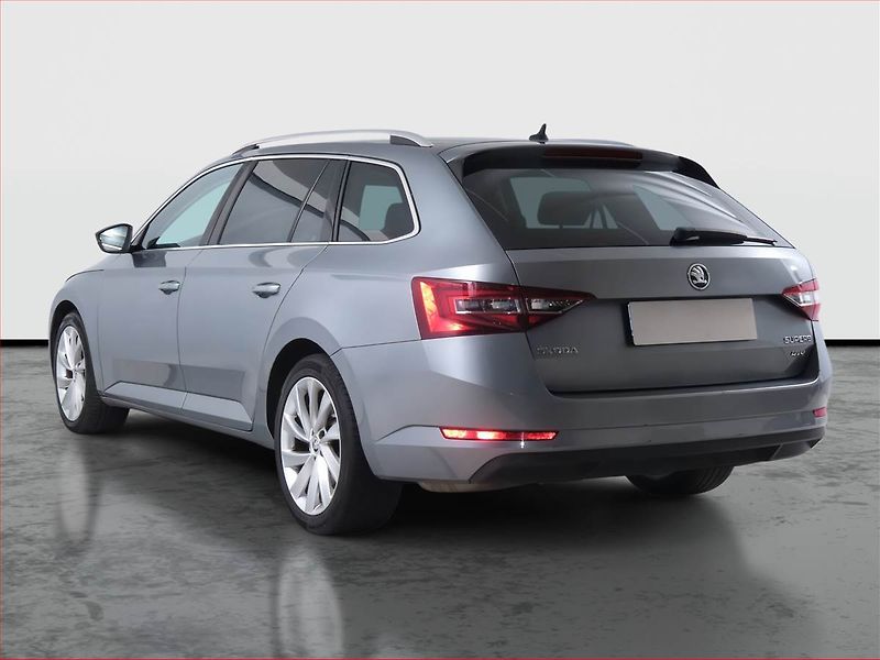 Škoda Superb (2016) Style Plus 2.0 TDI, 4X4 - fotka 4 z 14