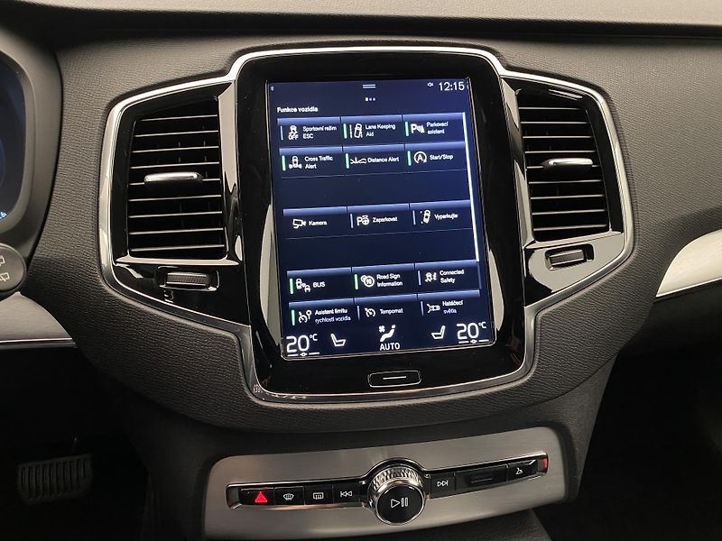 Volvo XC90 D5 AWD MOMENTUM AUT REZERVACE - fotka 41 z 46