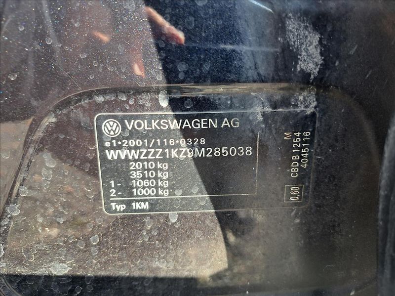 Volkswagen Golf 2,0   TDi 1MAJ*Tažné*Rozvody - fotka 32 z 34