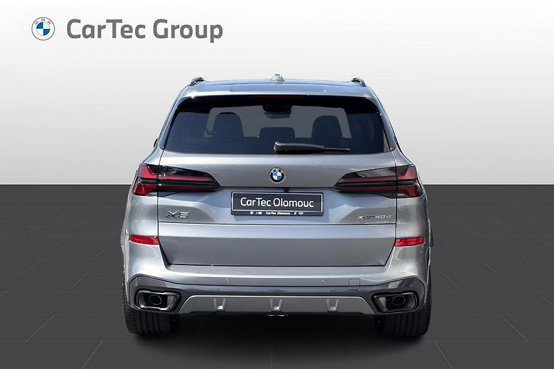 BMW X5 xDrive40d - fotka 7 z 10