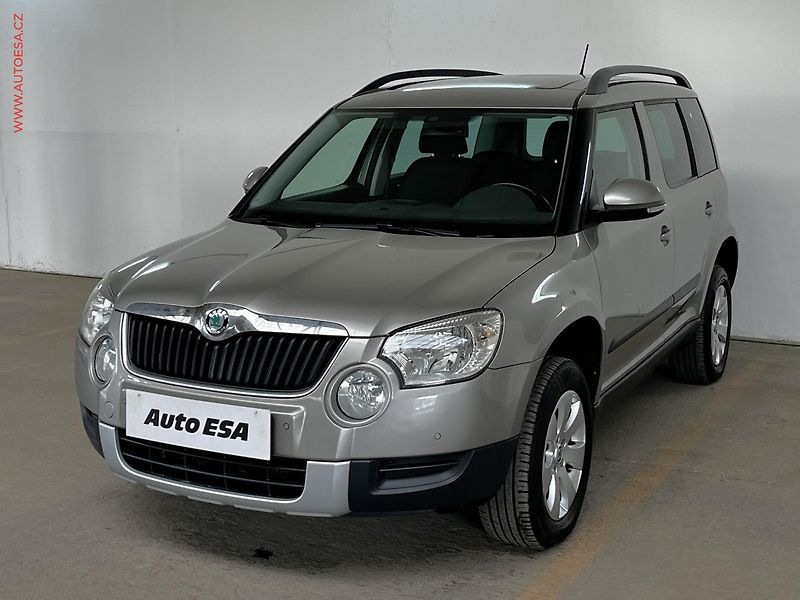 Škoda Yeti (2011) 1.2 TSi, Ambition, panor - fotka 3 z 15