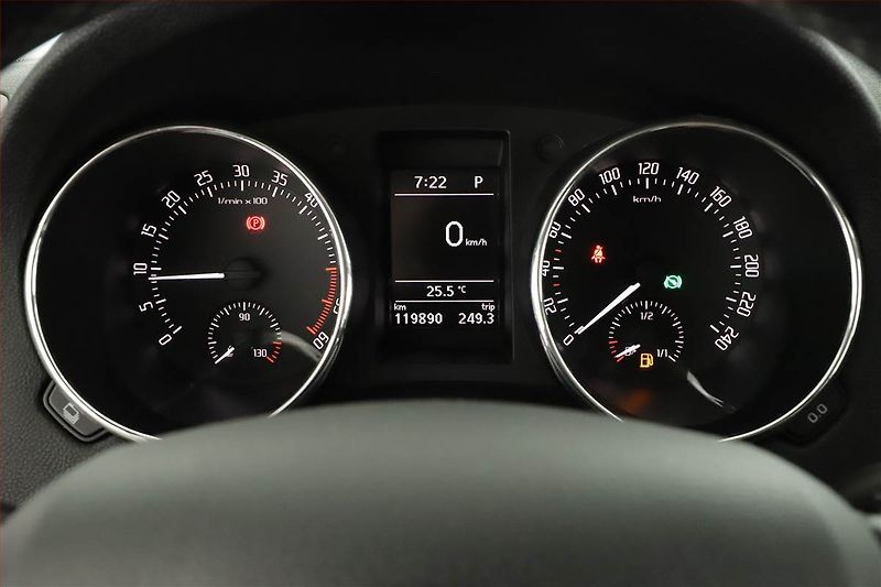 Škoda Yeti (2015) Ambition Plus 2.0 TDI, 4X4 - fotka 8 z 16