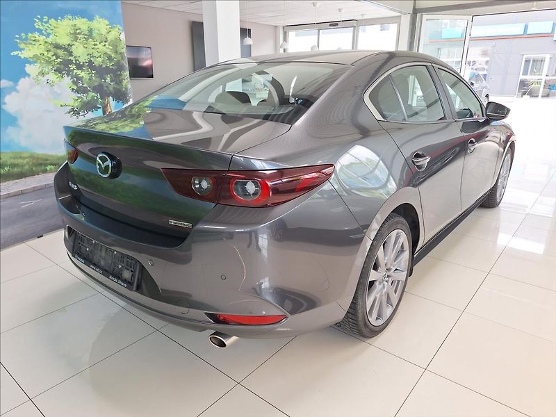 Mazda 3 2.0 i G122 SDN PLUS - fotka 2 z 11