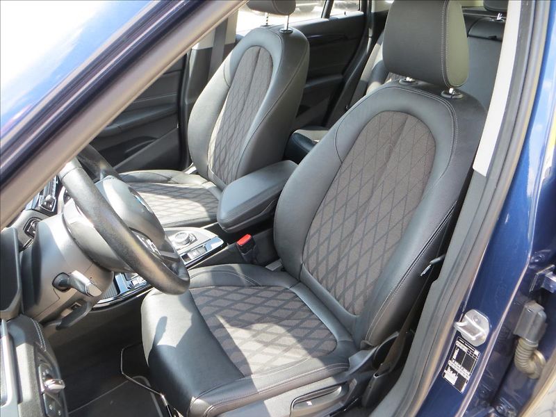 BMW X1 1,5 i sDrive AUT LED Navi ČR - fotka 14 z 27