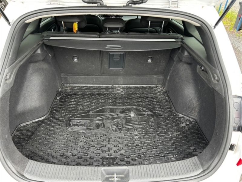Hyundai i30 1,6 CRDi 115 Style - fotka 6 z 11