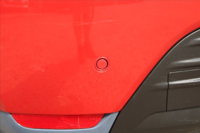 Renault Clio 0,9 TCe  ČR,1.MAJITEL,26TKM - fotka 24 z 25