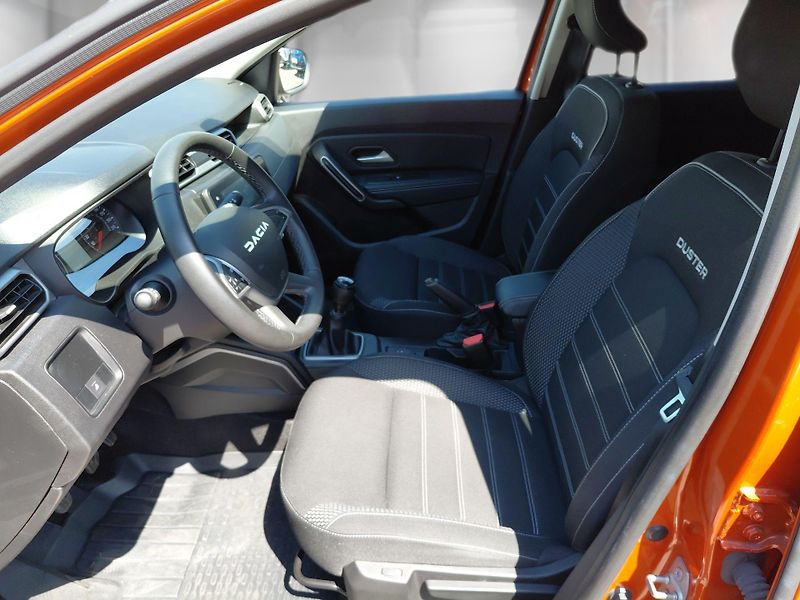 Dacia Duster (2023) 1,5 dCi 84 kW Journey - fotka 14 z 25