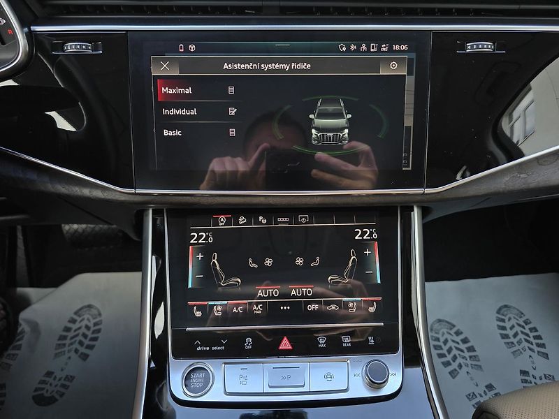 Audi Q7 MATRIX KŮŽE WEBASTO B&O - fotka 43 z 61