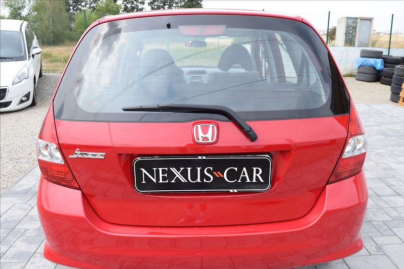 Honda Jazz 1,3 i 57KW NOVÁ STK BEZ KOROZE - fotka 6 z 45