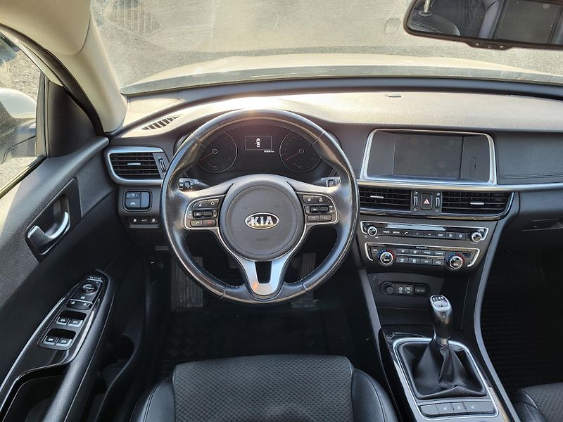 Kia Optima 1.7 CRDi 16V 104kW EXCLUSIVE - fotka 9 z 44