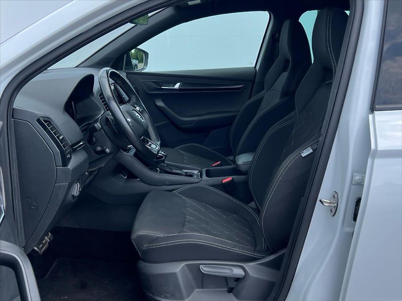 Škoda Karoq 1,5 TSi 110kW 7DSG SPORTLINE - fotka 11 z 27