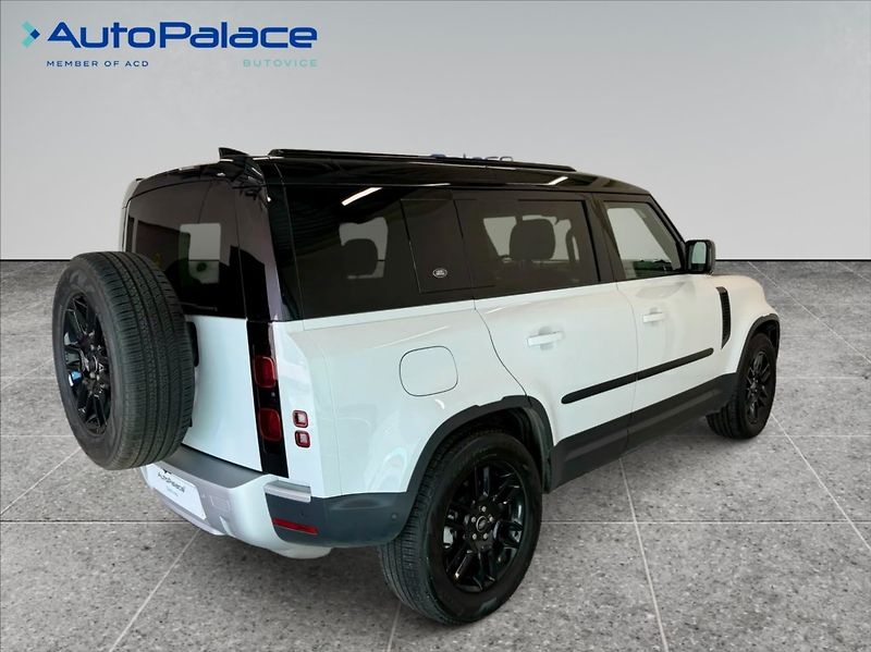 Land Rover Defender 3,0 110 SE D200 - fotka 4 z 27