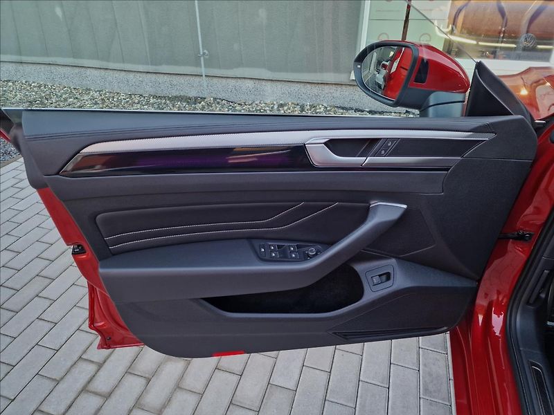 Volkswagen Arteon 2.0TDI 147kW 4x4 DSG R-line - fotka 38 z 50