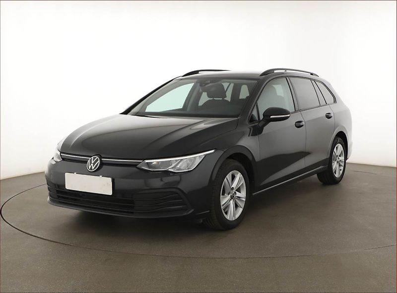 Volkswagen Golf (2022) Life 2.0 TDI, Automat - fotka 2 z 20
