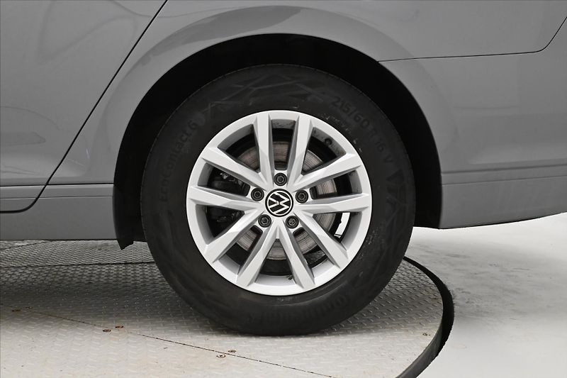 Volkswagen Passat 2,0 TDI 110kW DSG Business Zár - fotka 32 z 32