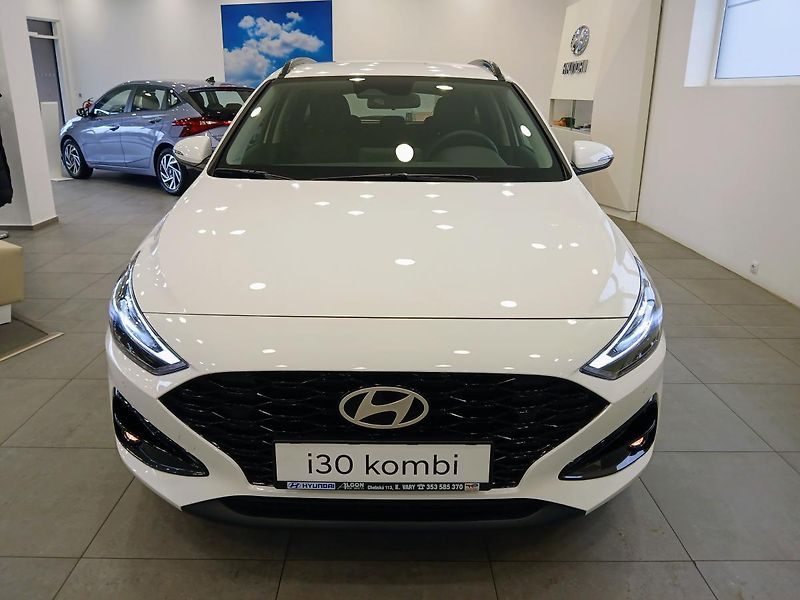 Hyundai i30 (2026) 1,0 T-GDI GO Czech! - fotka 2 z 15
