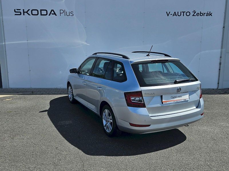 Škoda Fabia (2018) COMBI STYLE 81TSI/1.0 M6F - fotka 8 z 26
