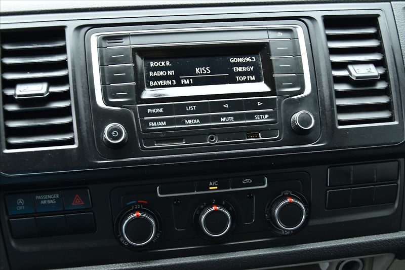 Volkswagen Transporter 2.0 TDI L2 KLIMA DPH TAŽNÉ Z. - fotka 14 z 16