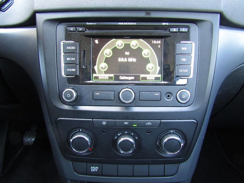 Škoda Yeti (2013) 1.2 TSI 77kW BEZ KOROZE - fotka 30 z 36