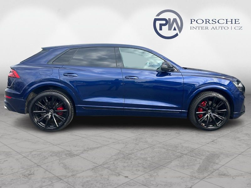 Audi SQ8 4.0 TFSI - fotka 7 z 24