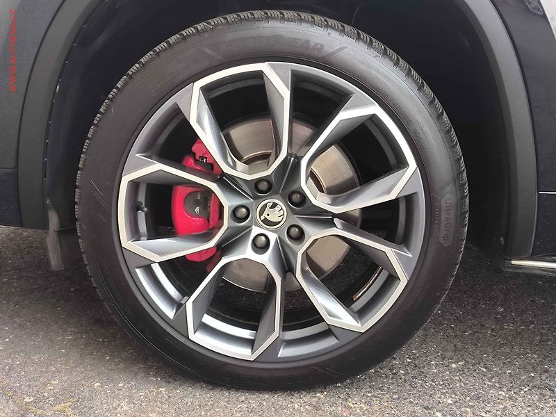 Škoda Kodiaq (2019) 2.0 TDi 4x4, 2.maj,ČR, RS - fotka 33 z 34