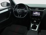 Škoda Octavia (2020) 1.5 TSI, Navi, Tempomat - náhled 7