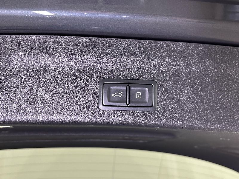 Audi A6 Allroad Kombi quattro 0 - fotka 29 z 30