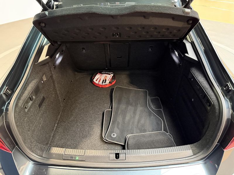 Škoda Superb 2.0 TDI 147kW L&K 4x4 DSG - fotka 14 z 17