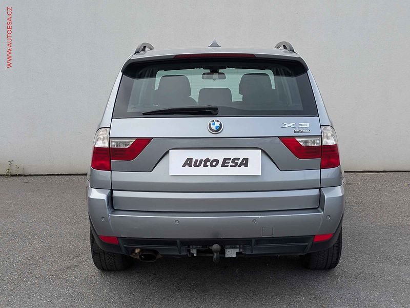 BMW X3 (2008) 2.0 i xD, AC, TZ, panor - fotka 5 z 23