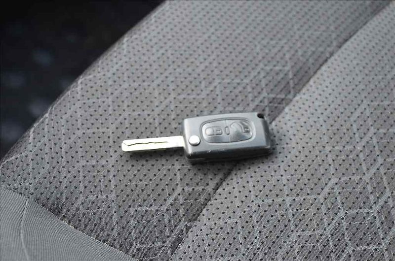 Peugeot 3008 (2014) 1,6 HDI - fotka 21 z 21