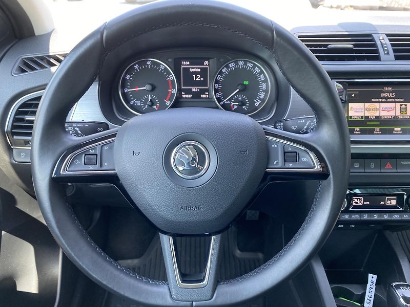 Škoda Fabia 1.2 TSI 81kW -STYLE -LED -DSG - fotka 18 z 46