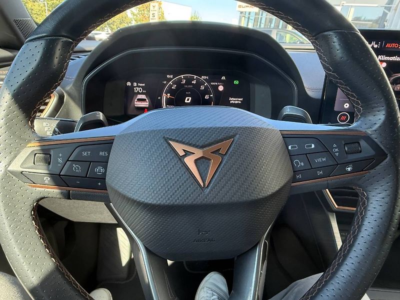 Cupra Formentor (2023) 1.5 TSI 110 kW DSG - fotka 6 z 33