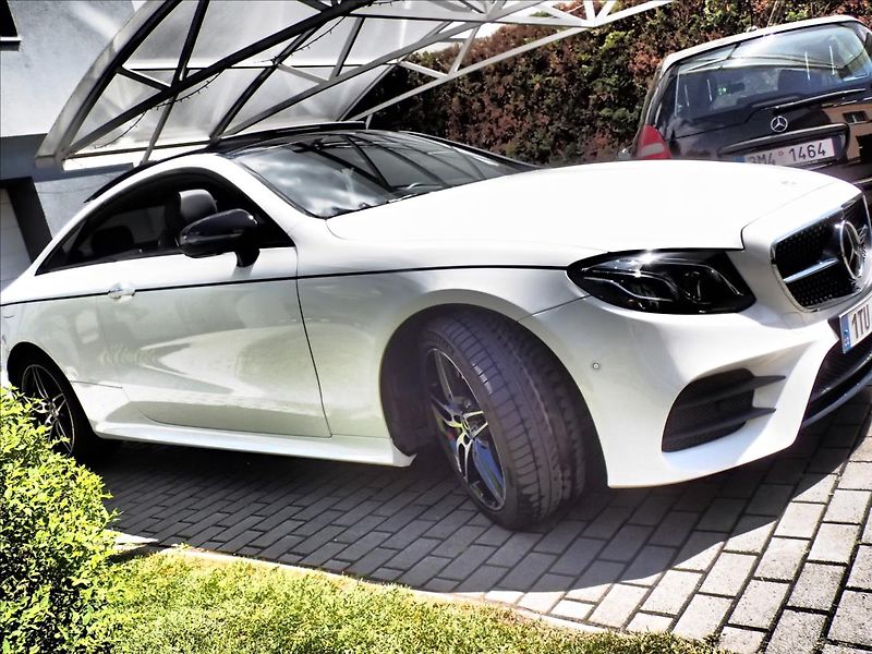 Mercedes-Benz Třídy E 4 MATIC 1.maj ČR DPH,59TKM - fotka 4 z 53