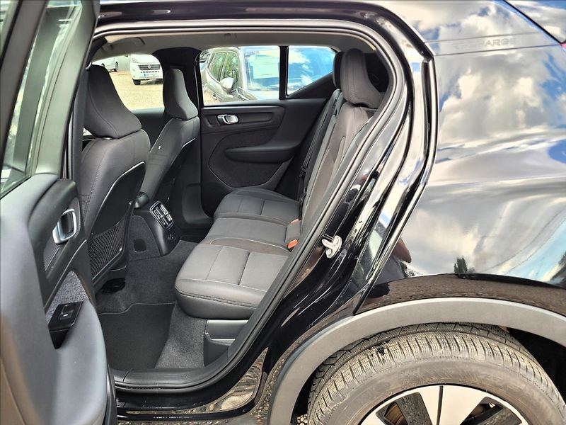 Volvo XC40 T5,PHEV,Inscription,led, - fotka 13 z 40