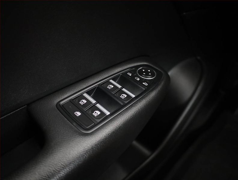 Renault Arkana (2021) 1.3 TCe, Automat, Serv.kniha - fotka 12 z 17