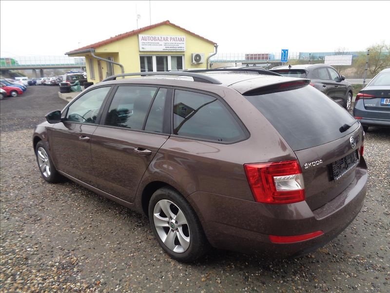 Škoda Octavia (2014) 1,4 - fotka 5 z 19