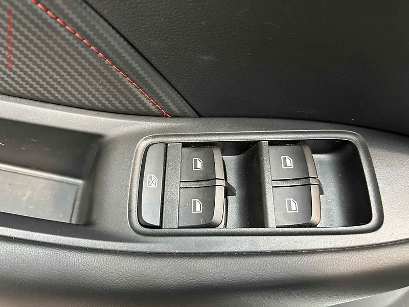 MG ZS (2024) 1.0 T-GDi, Essential - fotka 12 z 17