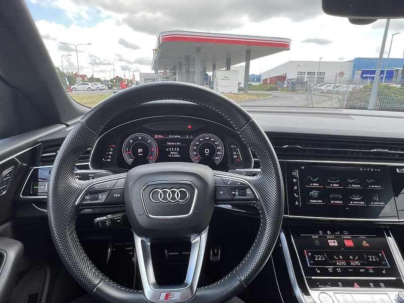 Audi Q8 (2020) 3.0TDI, quattro, S line - fotka 25 z 37