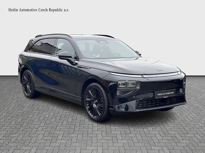 Mercedes-Benz Ostatní (2026) Xpeng G9 AWD Performance Pro - fotka 7 z 17