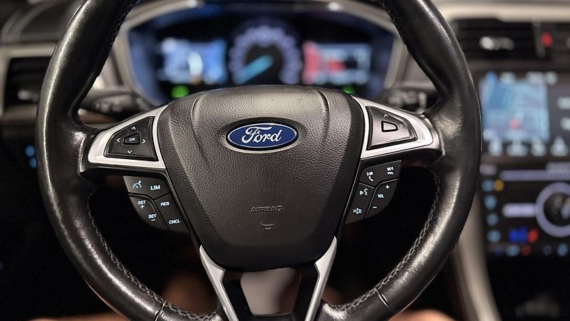 Ford Mondeo (2018) 2.0 hybrid,VIGNALE,MASÁŽ - fotka 23 z 34