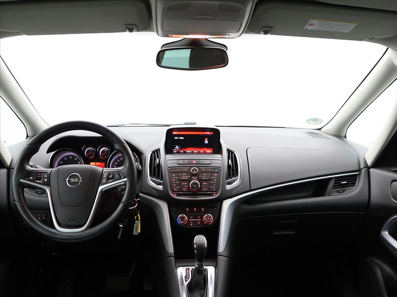 Opel Zafira 1,4 T 103kW Automat Aut. Klima - fotka 24 z 31