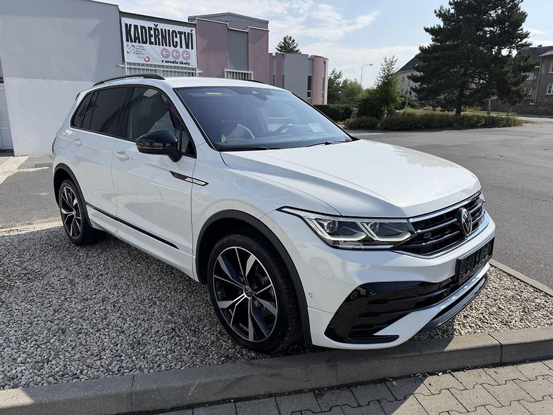 Volkswagen Tiguan R-Line 2,0 TSi/180kW 4x4 DSG - fotka 1 z 114