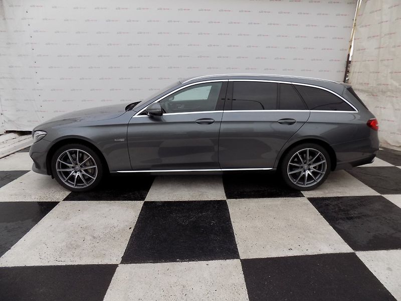 Mercedes-Benz Třídy E (2018) 400d/4-Matic/Full-LED/Webasto/ - fotka 2 z 39