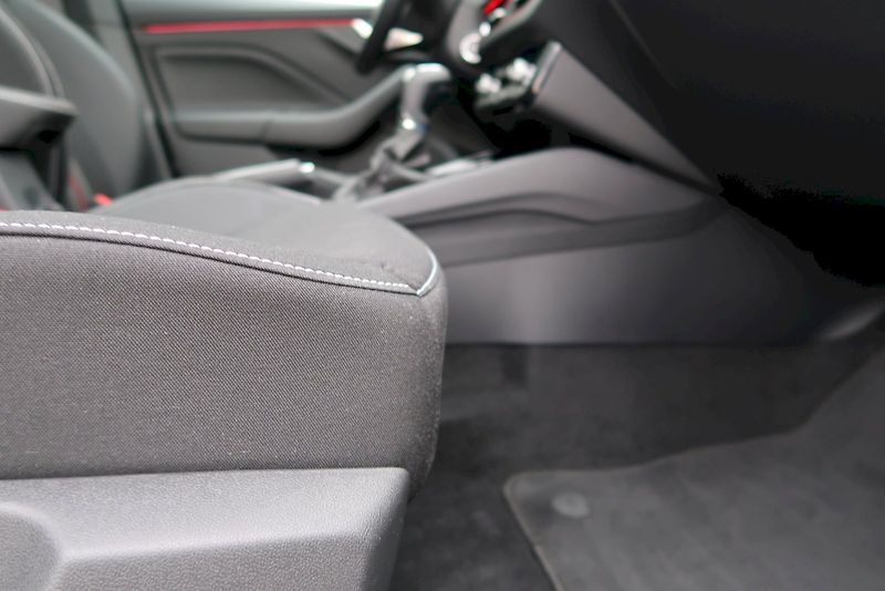 Škoda Kamiq (2024) Monte Carlo 1,0 TSI/ 85 kW DSG - fotka 15 z 31