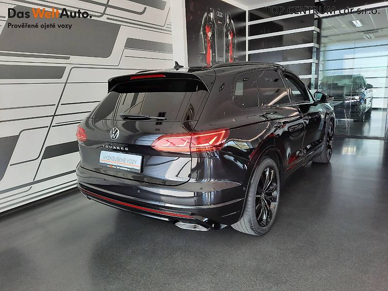 Volkswagen Touareg (2022) R-Line 3.0 TDI 4Motion (210kW/ - fotka 2 z 30
