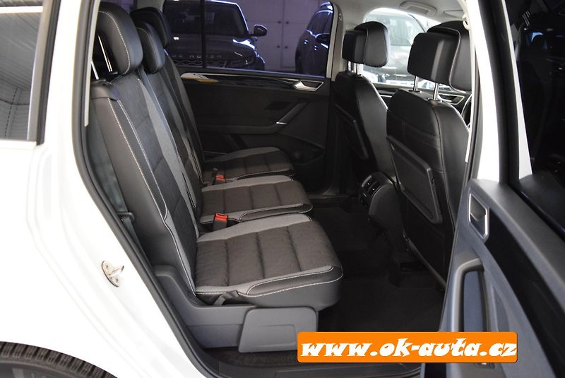 Volkswagen Touran 2.0 TDI HIGH. 7 MÍST 61 000 KM - fotka 16 z 52